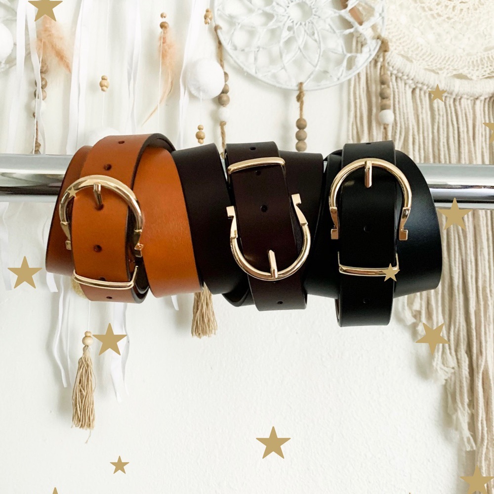 Black Leather Belt with Horseshoe Buckle - Picture 5 of 5